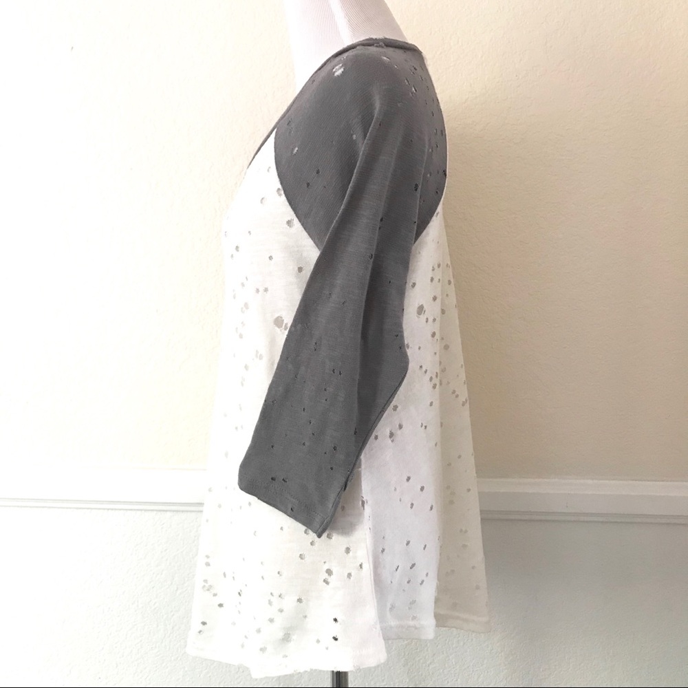 Women’s Distressed Raglan Shirt - Picture 3 of 5